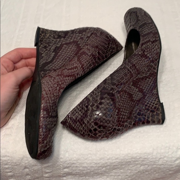 Worthington faux snake skin heels - Picture 5 of 9